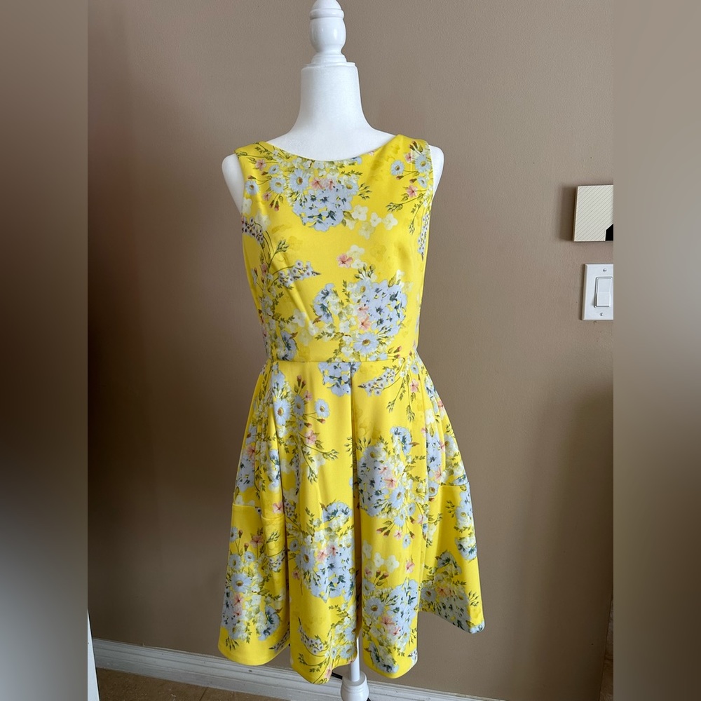 Yellow dress